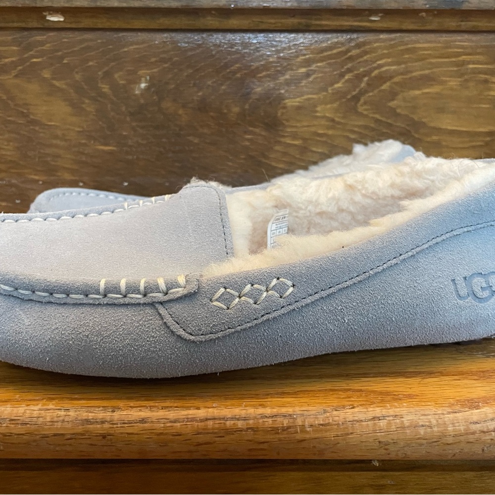 UGG Women’s Gray Suede Slippers - Picture 5 of 7